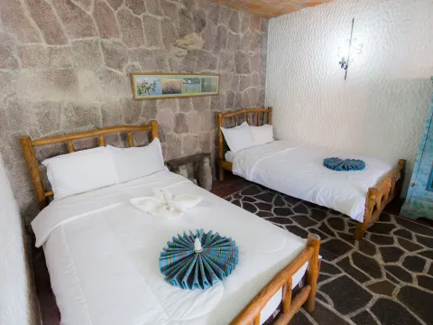 Eco Hotel Uxlabil Atitlan