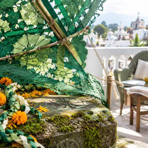 Giant kites over the graves: the Sumpango festival and where to stay for it
